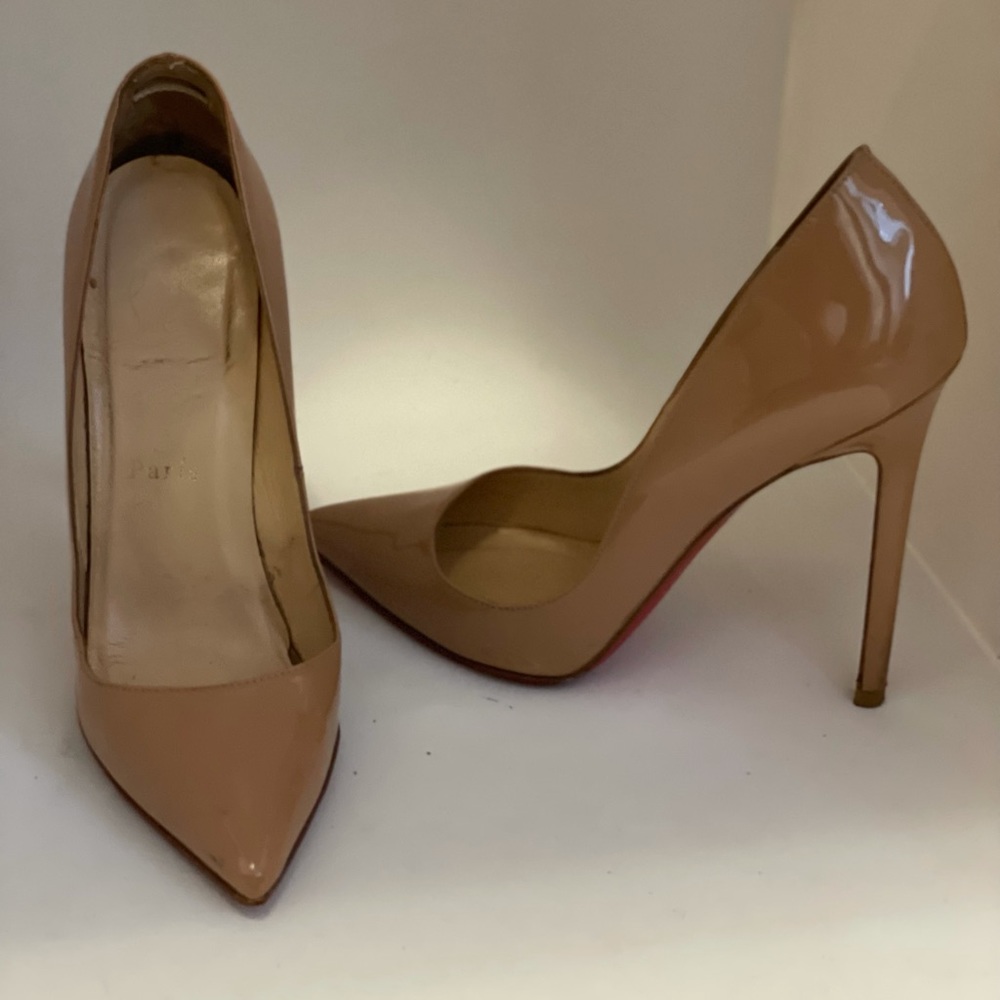 Christian Louboutin - Picture 4 of 9